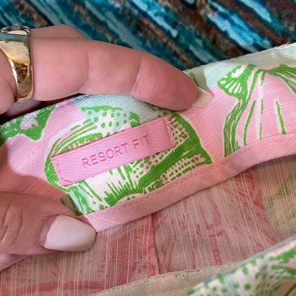 Lilly Pulitzer What The Shell Patch Print Capris - image 5